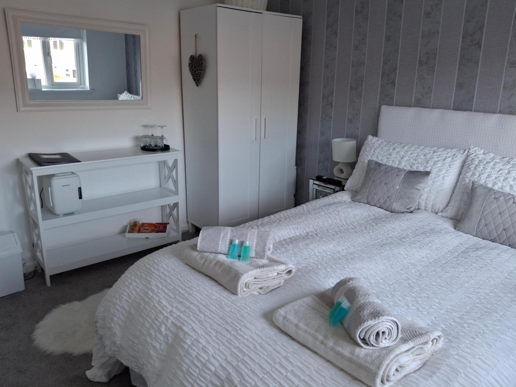 Home From Home Guest House Rochford Extérieur photo