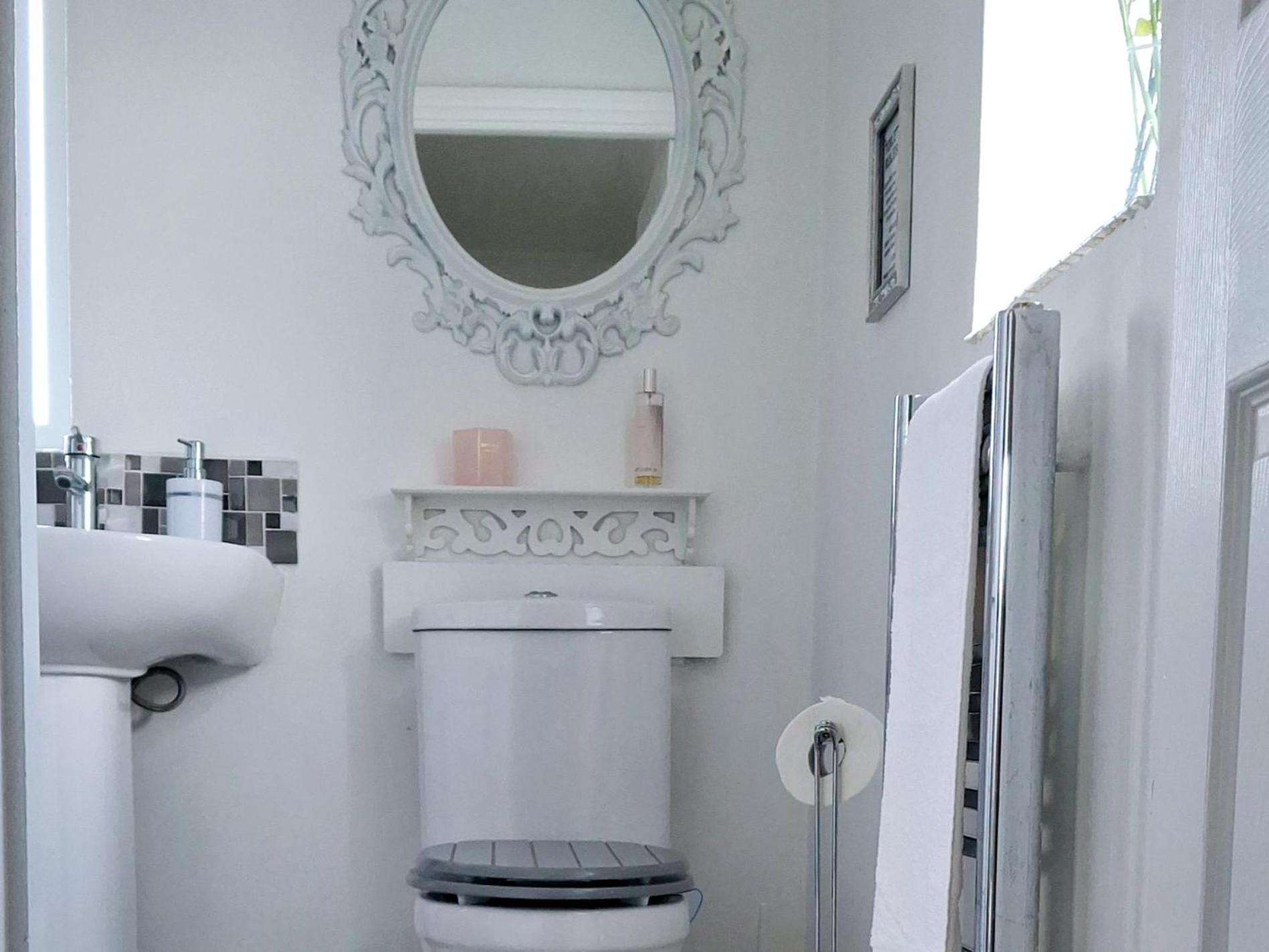 Home From Home Guest House Rochford Extérieur photo