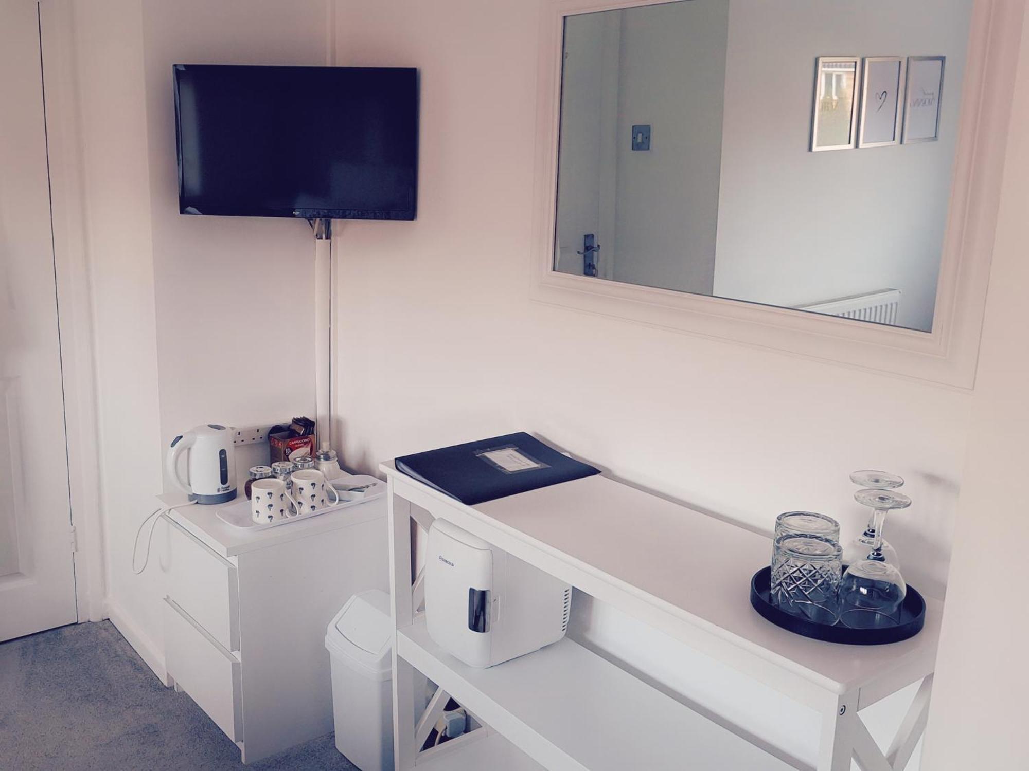 Home From Home Guest House Rochford Extérieur photo