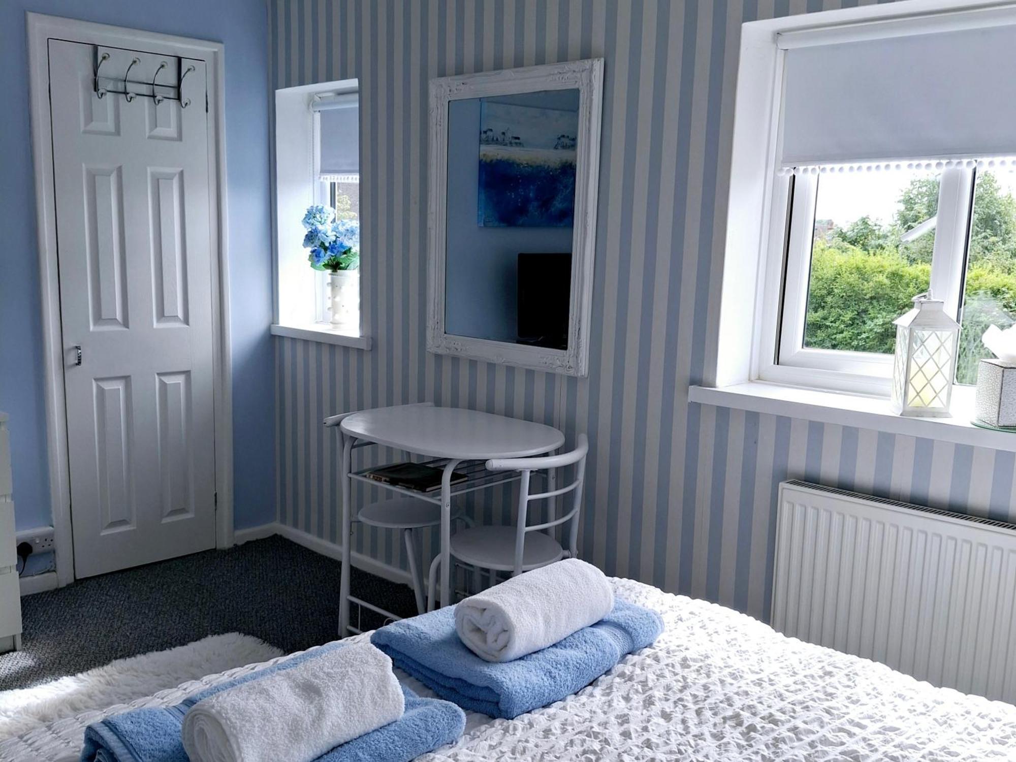 Home From Home Guest House Rochford Extérieur photo